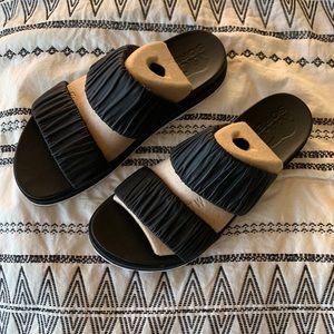 NIB Sorel Roaming Two Strap Slide